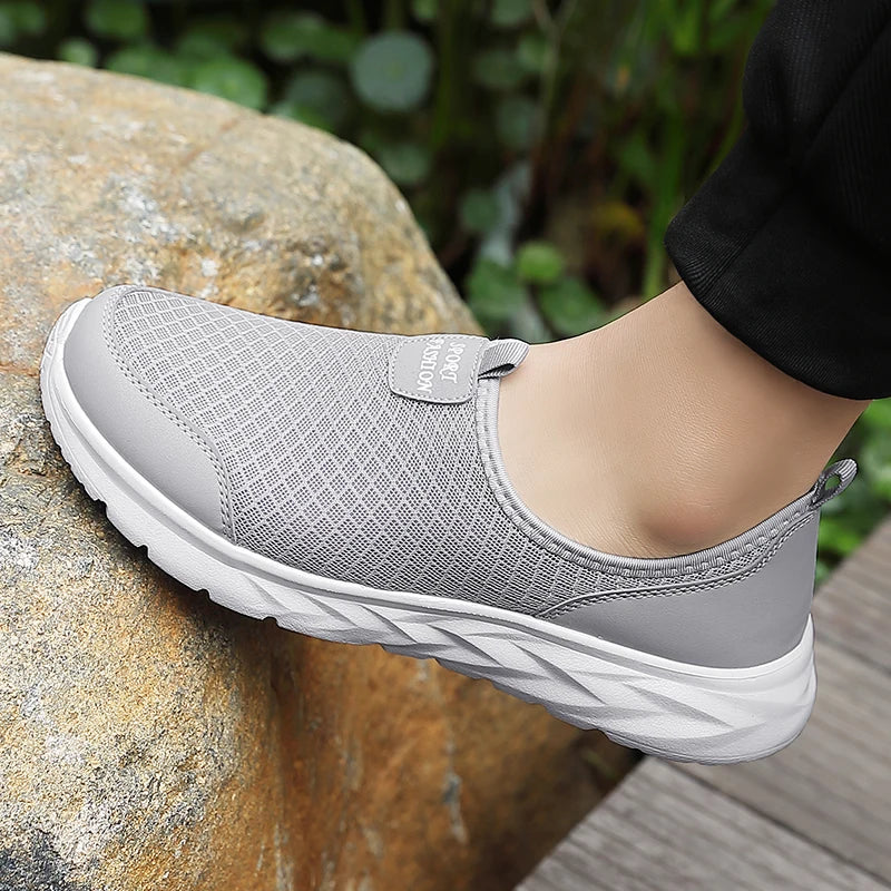 Men's Classic Breathable Mesh Slip-On Sneakers – Lightweight, Anti-Odor, Casual Running Shoes