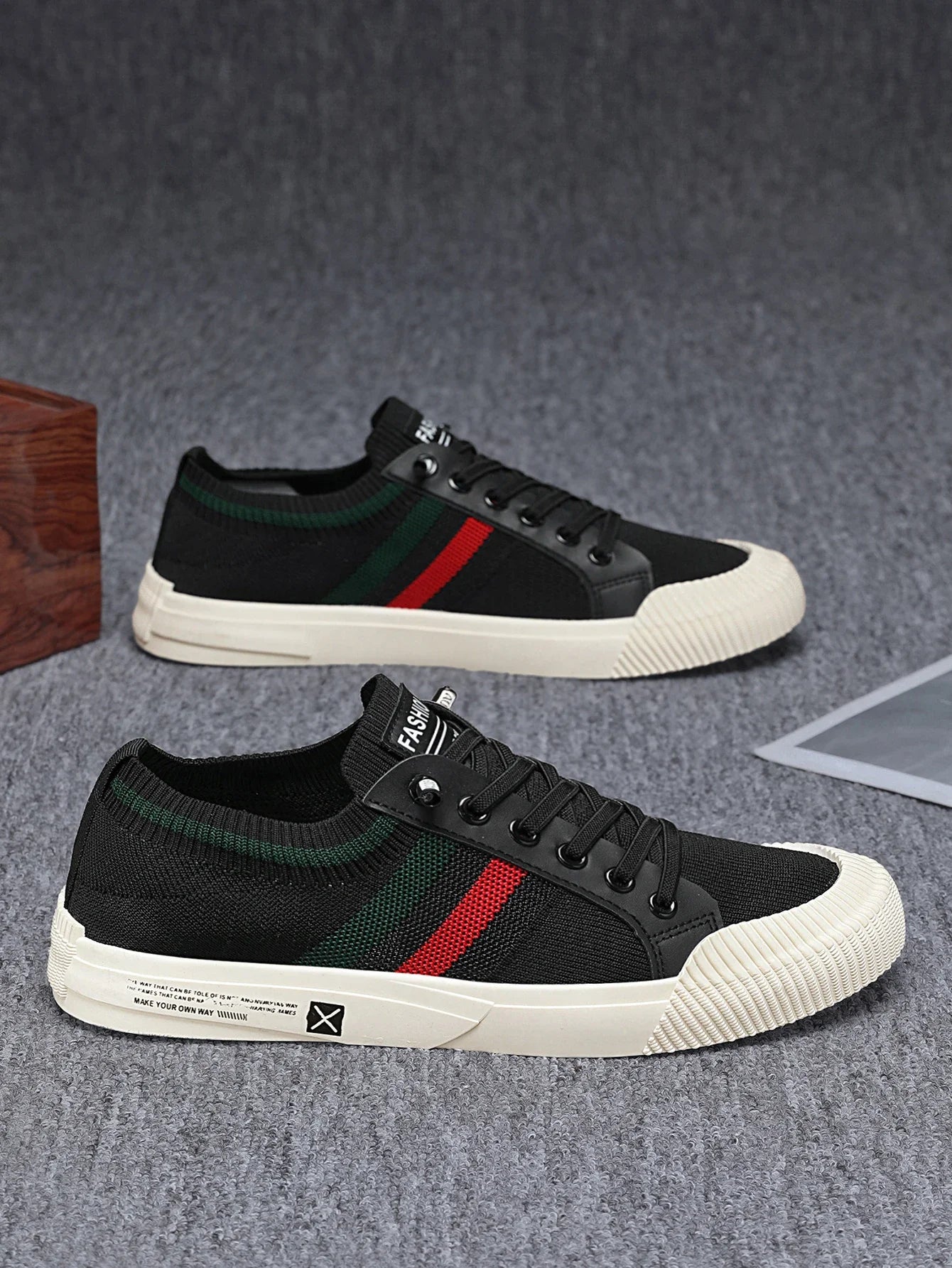 Men's Casual Driving & Commuting Slip-On Shoes – Breathable, Lightweight, Large Size Available