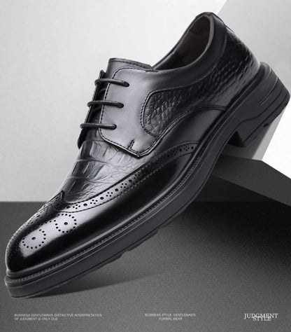 Korean Solid Color Cow Leather Shoes for Men Spring Summer New Lace Designer Brogue Shoes Man Fashion Business Casual Shoe Male