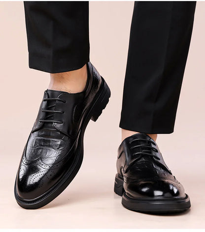 Korean Solid Color Cow Leather Shoes for Men Spring Summer New Lace Designer Brogue Shoes Man Fashion Business Casual Shoe Male
