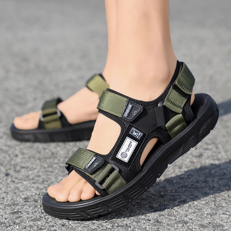 Men's Trendy Sports Beach Sandals – Wear-Resistant, Rivet Detail, Casual Summer Shoes